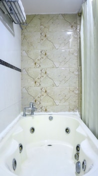 dee marks hotel and resorts