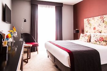 room-image