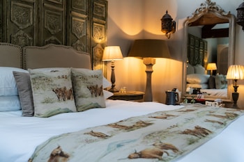 room-image