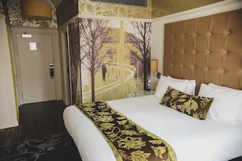 room-image