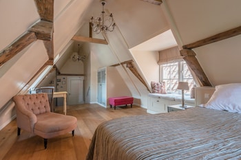 room-image