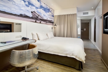 room-image