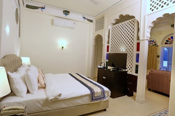 room-image