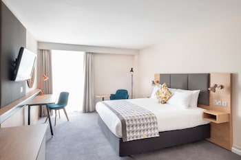 room-image