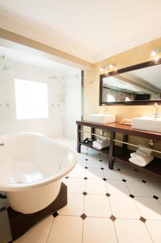 room-image