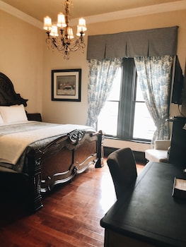 room-image