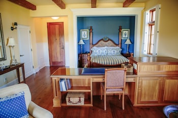 room-image