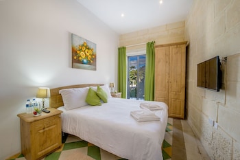 room-image
