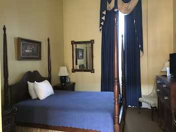 room-image
