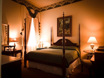 room-image