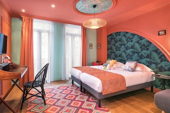 room-image