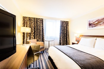 room-image