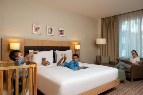 room-image