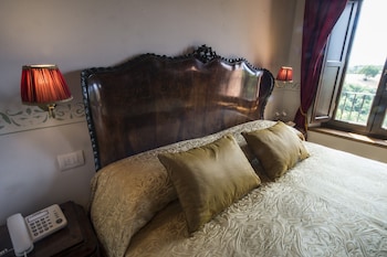 room-image