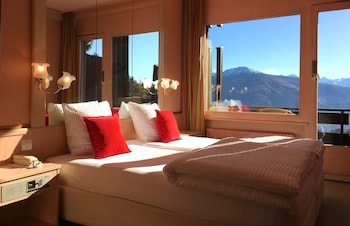 room-image