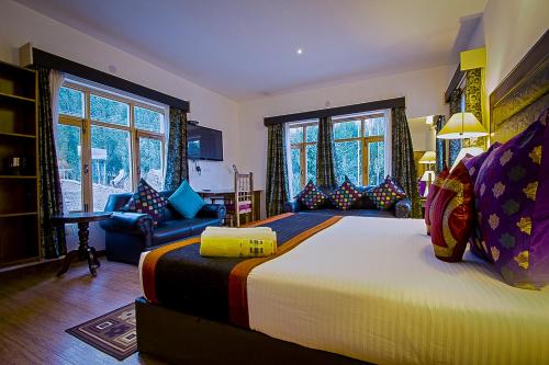 room-image