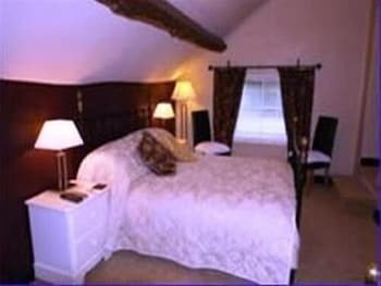 room-image