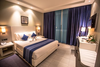 room-image