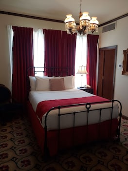 room-image