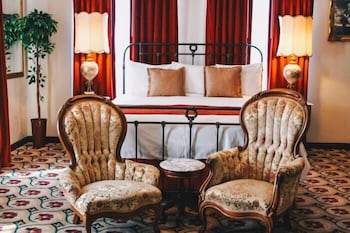 room-image
