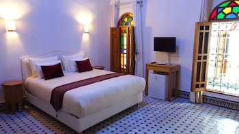 room-image