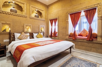 room-image
