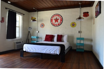 room-image