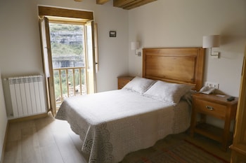 room-image