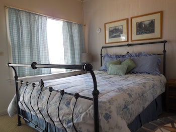room-image