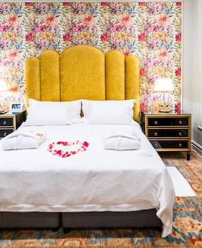room-image