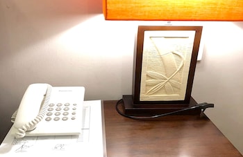room-image