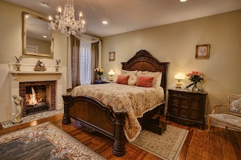room-image