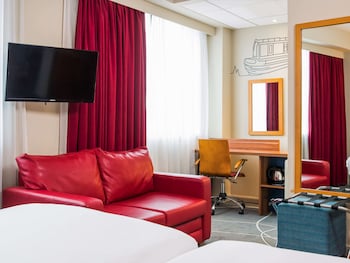 room-image
