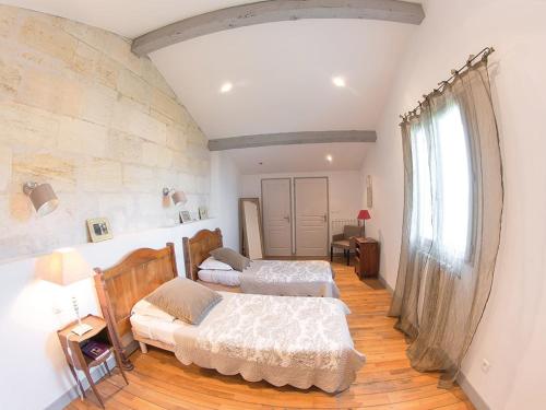 room-image