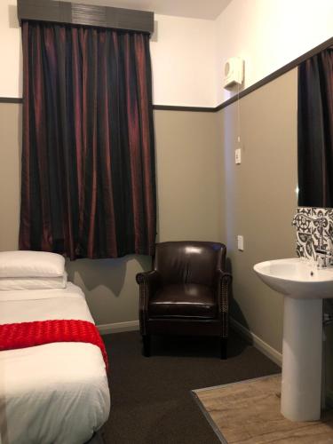 room-image