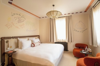 room-image