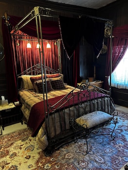 room-image