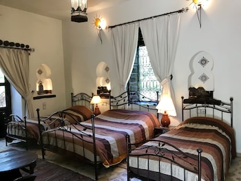 room-image