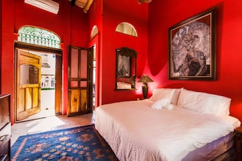 room-image