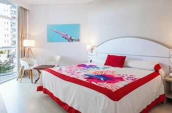 room-image