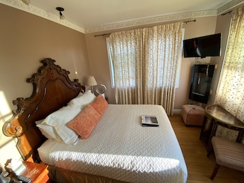 room-image