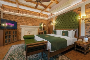 room-image