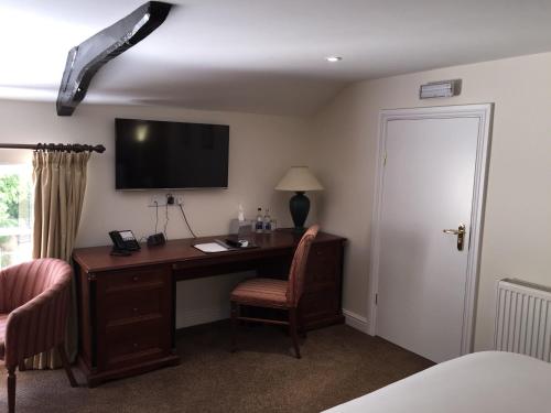 room-image