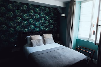 room-image