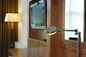 room-image