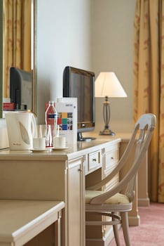 room-image