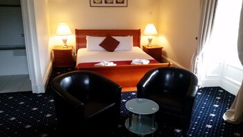 room-image