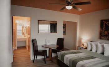 room-image