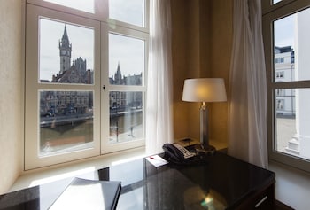 room-image