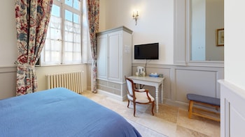 room-image